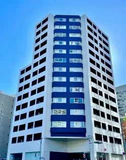 東京都新宿区市谷本村町【マンション】の外観