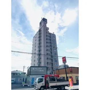 エステート鳴海【9階】の外観