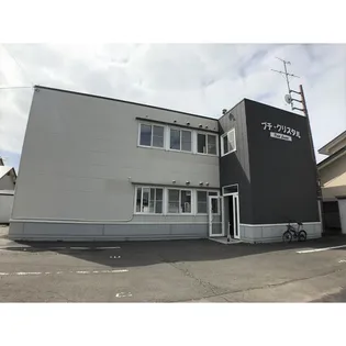 プチ・クリスタル【1階】の外観