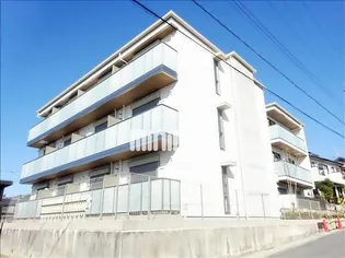 con grazia (コン・グラーツィア)【1階】の外観