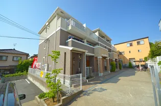 フィオーレシミズ【2階】の外観