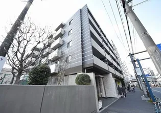 カスタリア三宿【3階】の外観