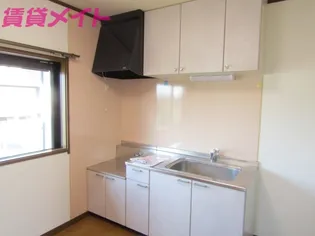 メゾンツインフィールズD【2階】のキッチン