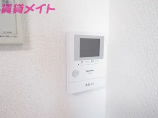 メゾンツインフィールズD【2階】の内装