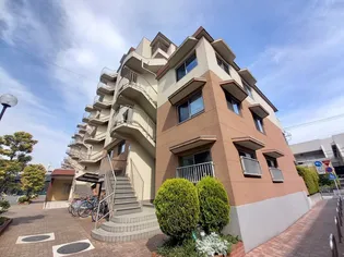 グリーンコーポ大倉山A棟【6階】の外観