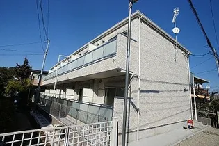 神奈川県横浜市神奈川区旭ケ丘【アパート】の外観