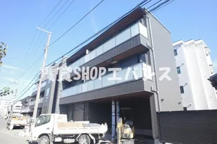 ステラトーン【2階】の外観