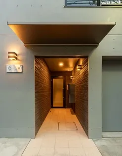 東京都台東区北上野2【マンション】の外観