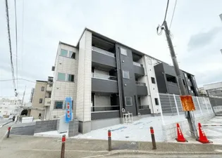 クレール・エ・ボウIII【1階】の外観