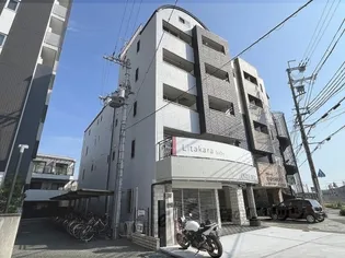 ONLYONE小花【2階】の外観