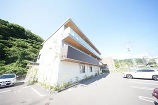 山口県下関市新椋野1【アパート】の外観