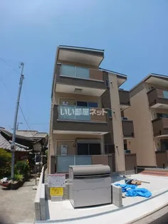 兵庫県加古川市加古川町本町【アパート】の外観