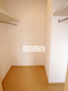 リビングタウン鵜沼C【2階】の内装