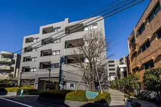 東京都新宿区西早稲田2【マンション】の外観