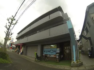 ファミーユ宝塚【2階】の外観
