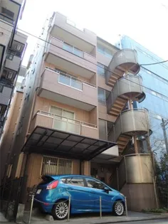 プランドール【1階】の外観