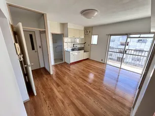 オーセル浦添II【3階】の居間