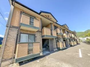 高知県高知市東秦泉寺【アパート】の外観