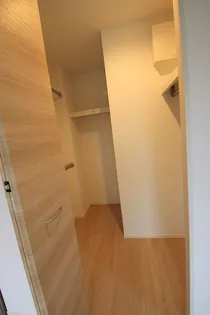 サリオス段原日出【1階】の内装