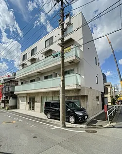 ブランドールネオ【3階】の外観