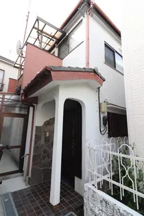 東京都中野区若宮1【一戸建】の外観