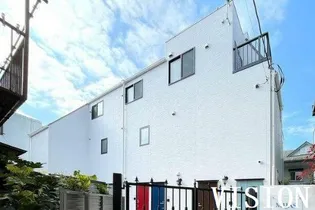 ミハス三軒茶屋IVの外観