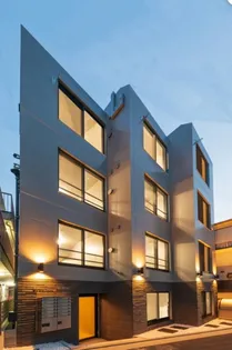 Premiere三軒茶屋【4階】の外観