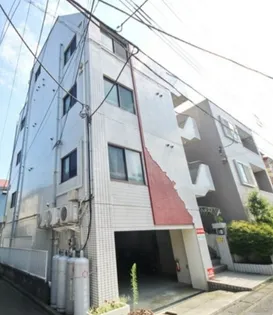 サロン ボン グウの画像