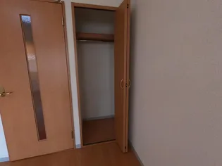 ファインリバーやましな【2階】の内装