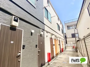 パインコート西荻【1階】の外観