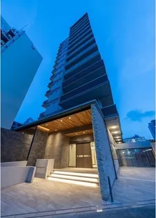 東京都新宿区西新宿8【マンション】の外観