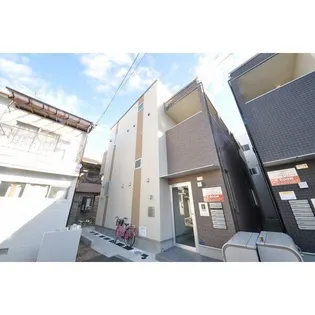 リバーサイドテラス中宮【1階】の外観
