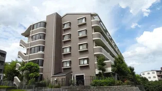 大阪府吹田市春日3【マンション】の外観