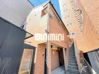 ラ トゥールI【1階】の外観