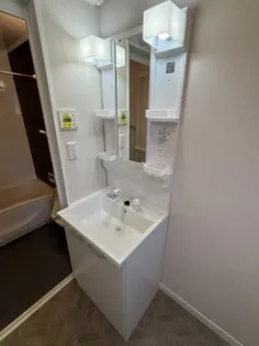 リフージョ粟島【2階】の内装