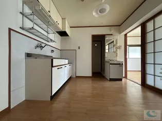 アーバンハイツSA【2階】の外観