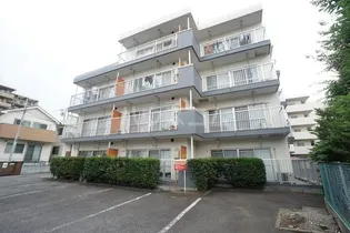 ベルメゾン市が尾A【1階】の外観