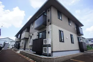 ロイヤル D【1階】の外観