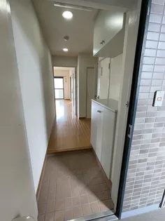 グランドパレス川内【4階】の玄関