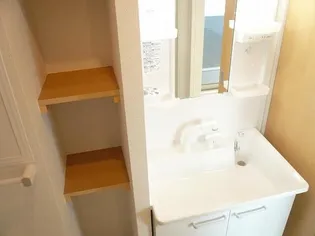 ヴィラ・ルピナスII【2階】の内装