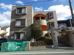 ロイヤルハイツ東八【3階】の外観