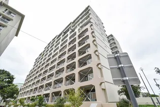 UR片山公園【6階】の外観