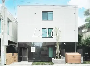 ウェルスクエアイズム下北沢WEST【1階】の外観