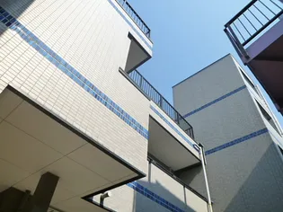 東京都調布市菊野台2【マンション】の外観