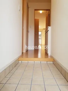 プリムローズ甲子園【1階】の玄関