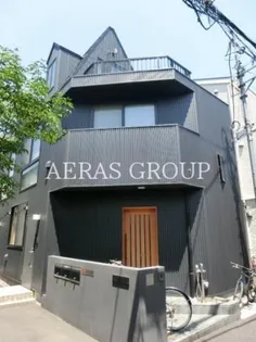 カーサカメーリアの画像