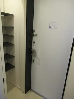 ブランエール【1階】の玄関