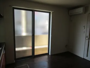 ブランエール【1階】の居間