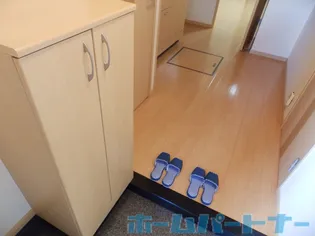 ルミナスハイム遠藤【1階】の玄関