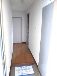 エスパリエ【3階】の玄関